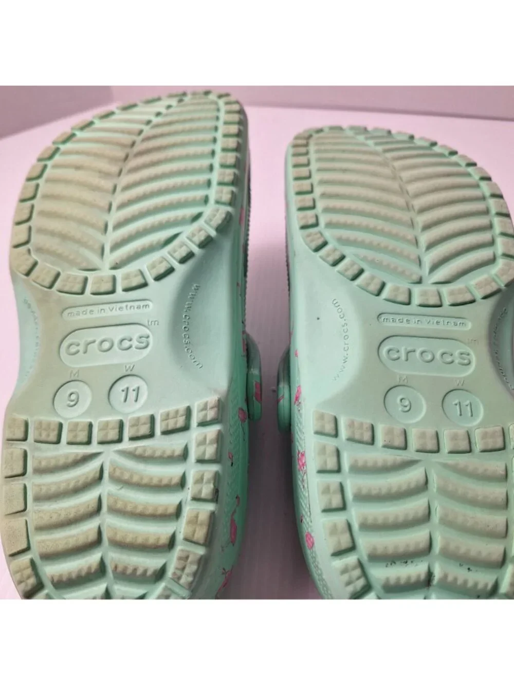 CROCS CLASSIC TEAL PINK FLAMINGOS SLIP ON SANDALS SHOES SLIDES M=9 W=11 CASUAL - Picture 8 of 11
